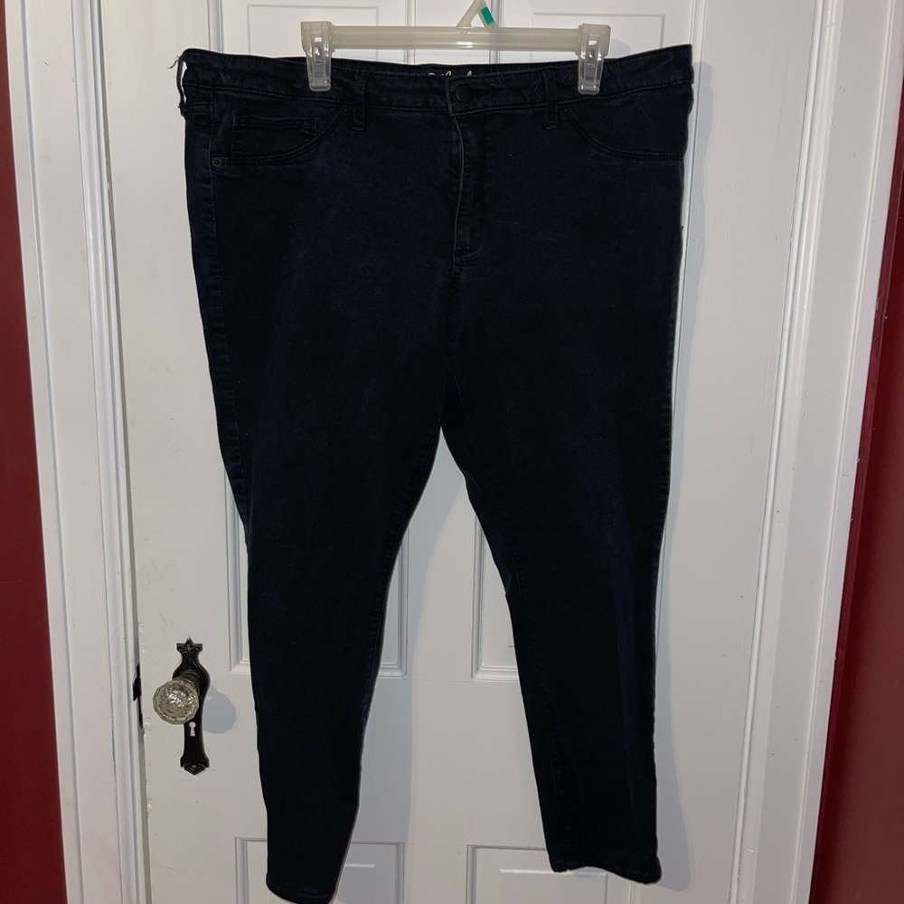 Skinny jeans.
